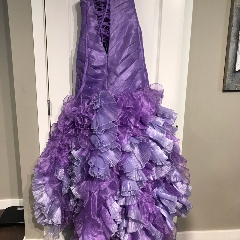 Prom dresses - Picture 4 of 4